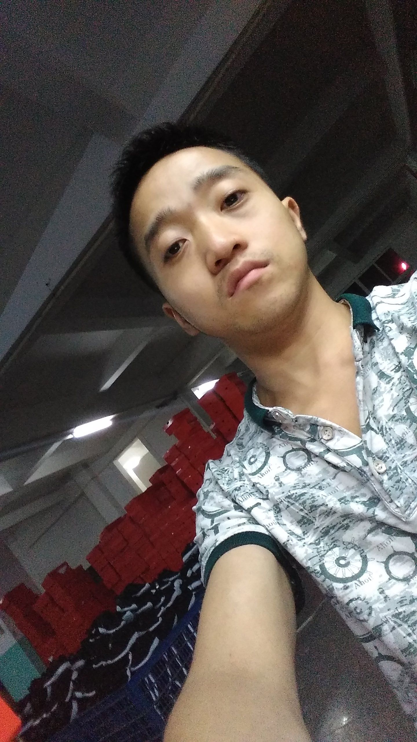 姚发明的主播照片
