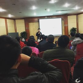 你们家的秀妍还在主播照片