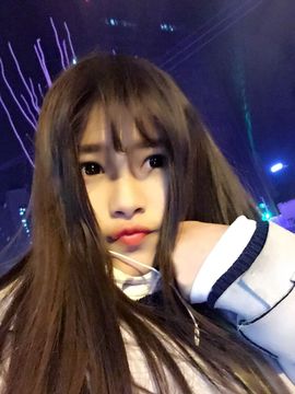 你们家的秀妍还在主播照片