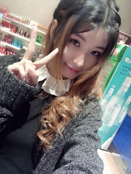 瑞瑞❤走调女王主播照片