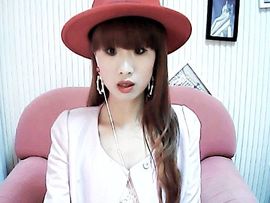 女王的姿色主播照片