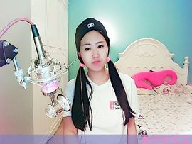 阿Cat5主播照片