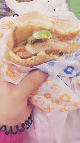 ღ蔡蔡🎙主播照片