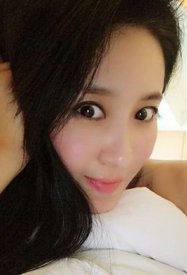 魅丽晴儿主播照片