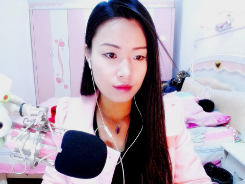 ☜❤季：雨❤☞的主播海报