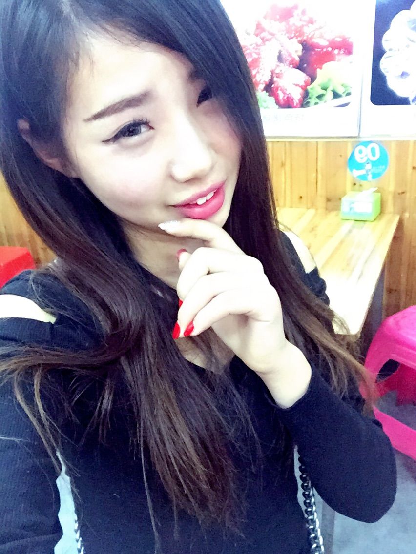 *Tina的主播照片