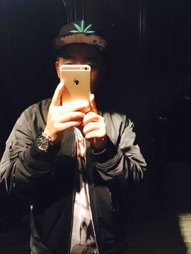 坎爷威斯特主播照片