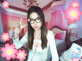 月月是开心快乐王的妃主播照片