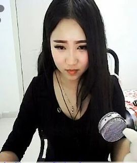 小天ㄨ主播照片