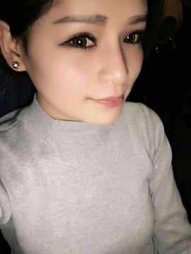 茜兰花主播照片