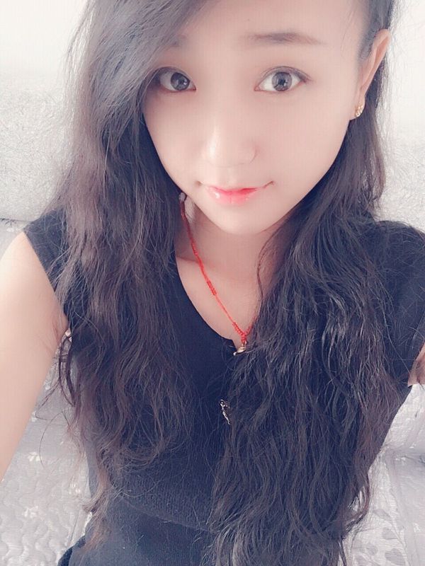 鬼后666的主播海报