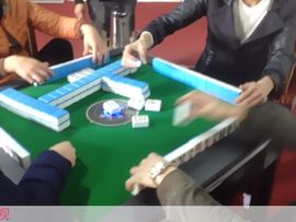 略微&amp;潇洒主播照片