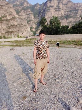 べ瑞森づ主播照片