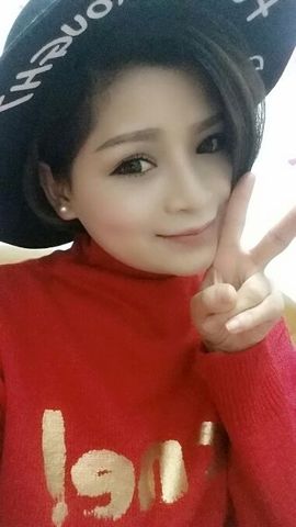 茜兰花主播照片