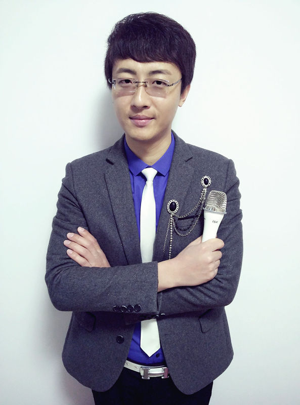 ⊱♔⊰天彭的男女世界的主播海报
