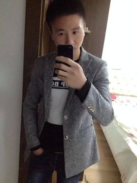 哈萨安少康主播照片