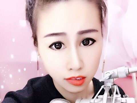乄妍琦海报
