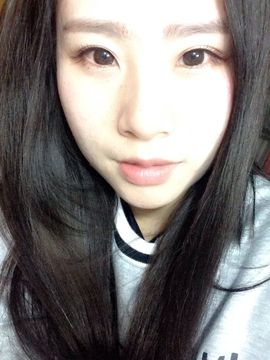 龙小鱼嘿嘿主播照片