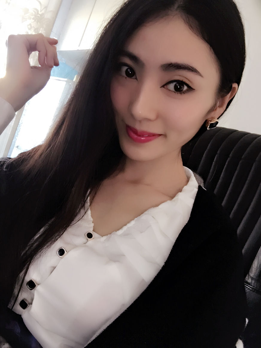 爱上这朵花~~的主播照片