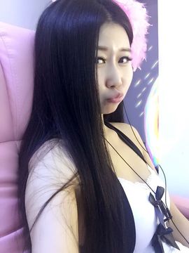 嘚瑟💗小辣妈主播照片