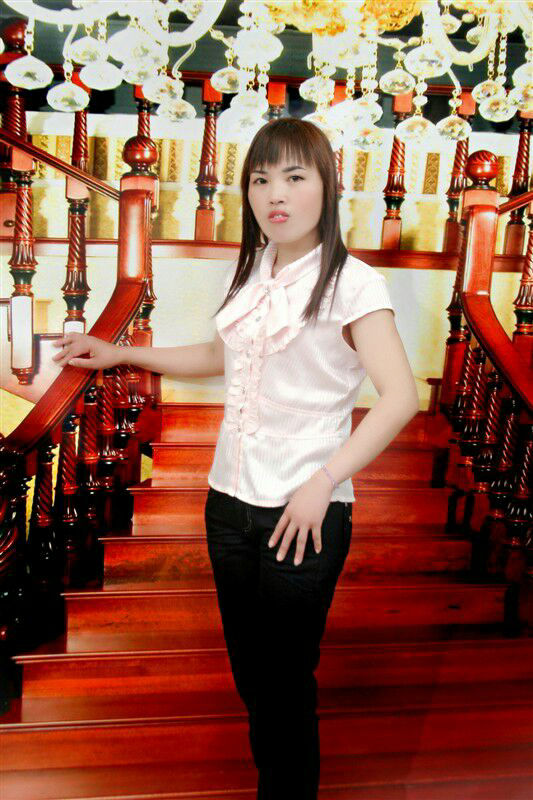 国珍万人迷女神兰兰主播照片