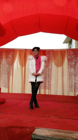 婉云👒欢快主播照片