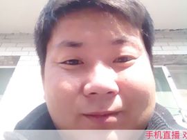 Jackie张主播照片