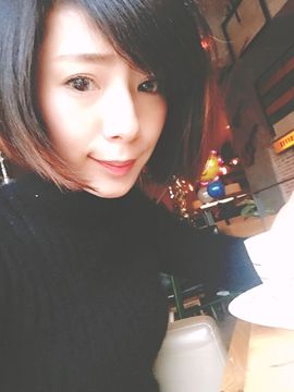ღ゛言言╰宝贝╮主播照片