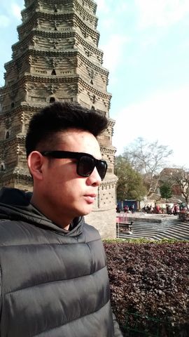这一生为情所困主播照片
