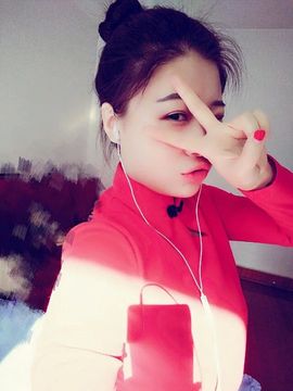 菲儿开心唱主播照片
