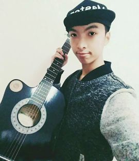 演员创爺主播照片