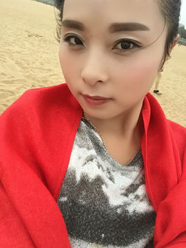 小甜菜张莹莹主播照片