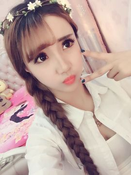 新人杨美丽。主播照片