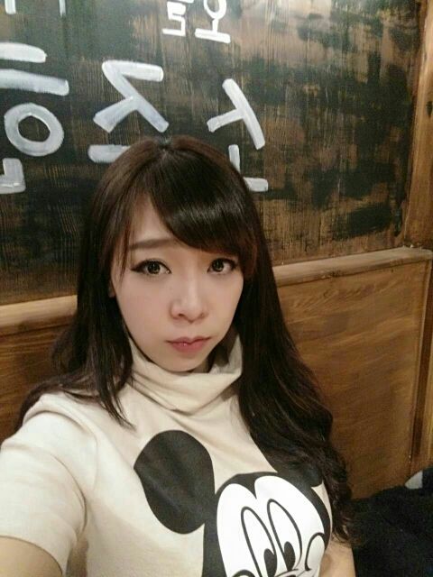 じ★ve颜小主唱歌的主播照片