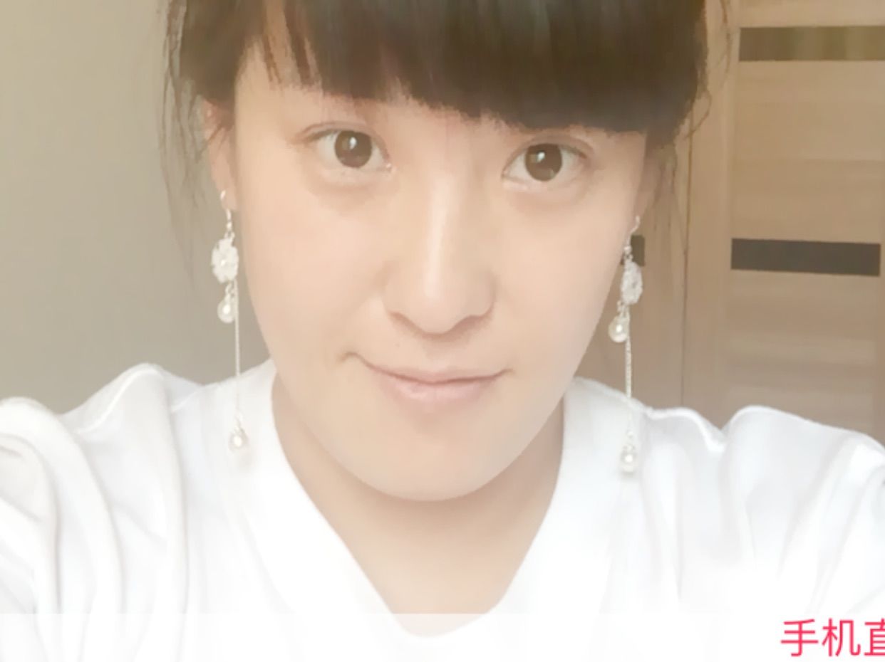 依恋67的主播照片
