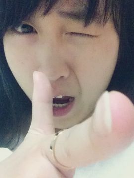 ss咻咔❤ss主播照片