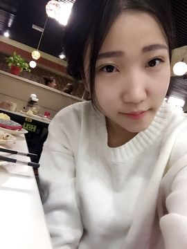 “茹果er；主播照片