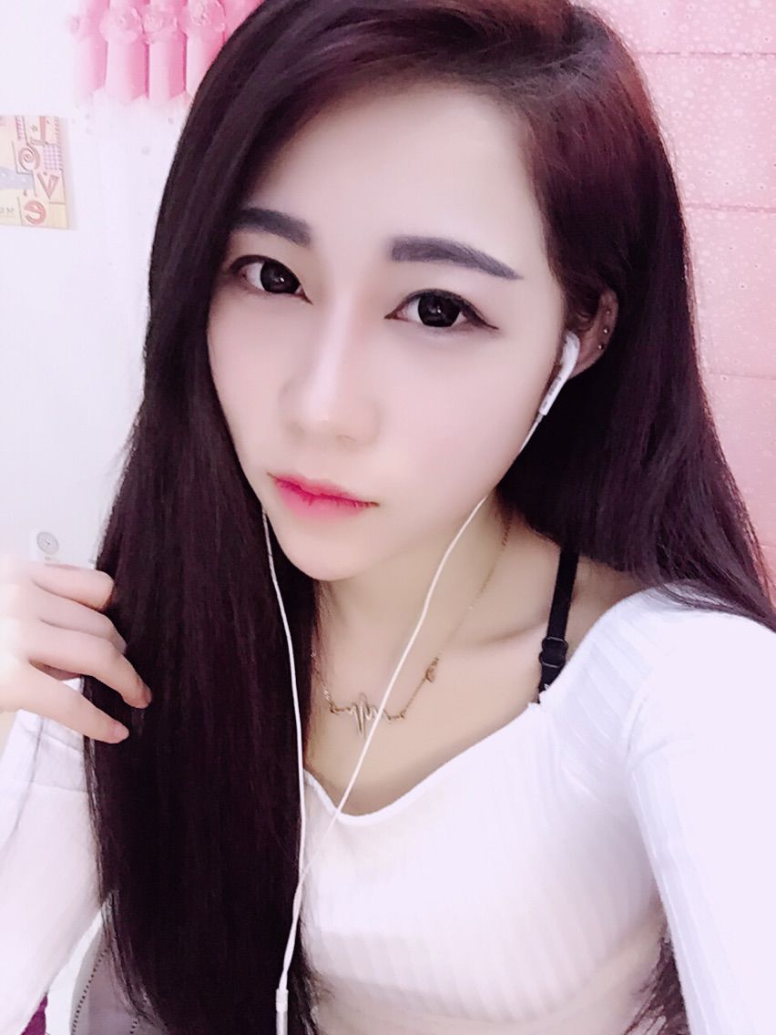 冷~语~夜主播照片