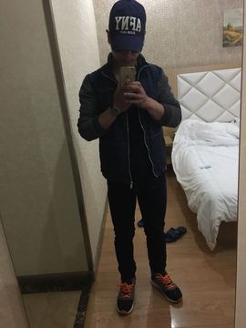 小冰大闸蟹养殖基地主播照片