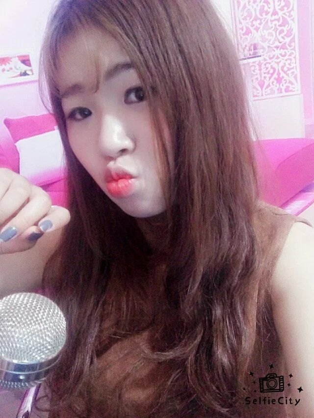 思思小宝贝呀哈的主播照片