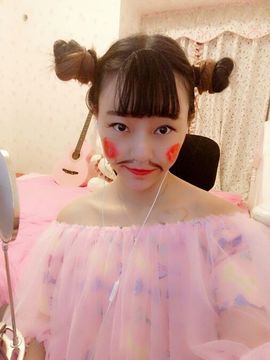 小龙女好久不见主播照片