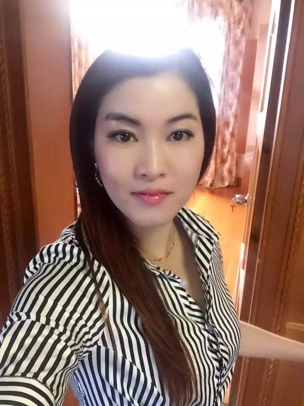 梦一样的女人的主播海报