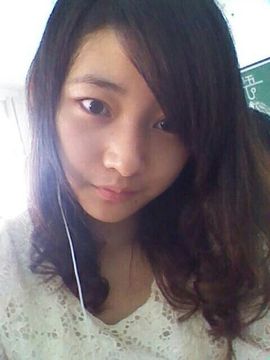 仨仨comeon主播照片