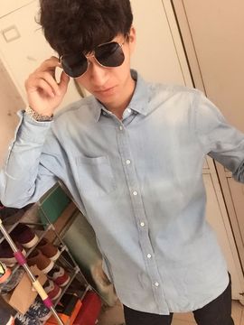 小鲜佑主播照片