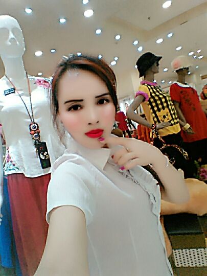 国珍万人迷女神兰兰主播照片