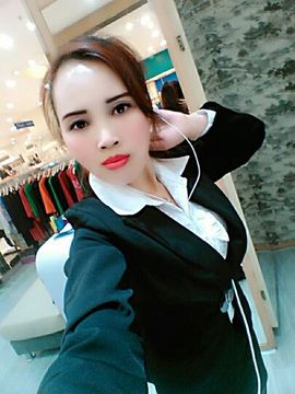国珍万人迷女神兰兰主播照片