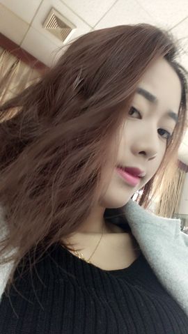 丶雅馨主播照片