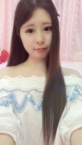 元亦薇主播照片