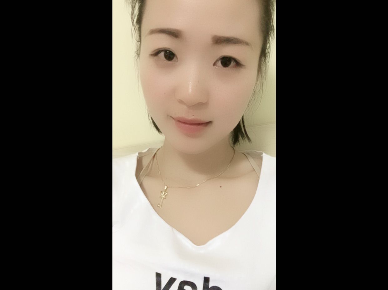 邝邝很狂的主播照片