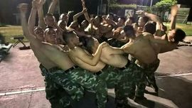 一起扛枪的兄弟主播照片